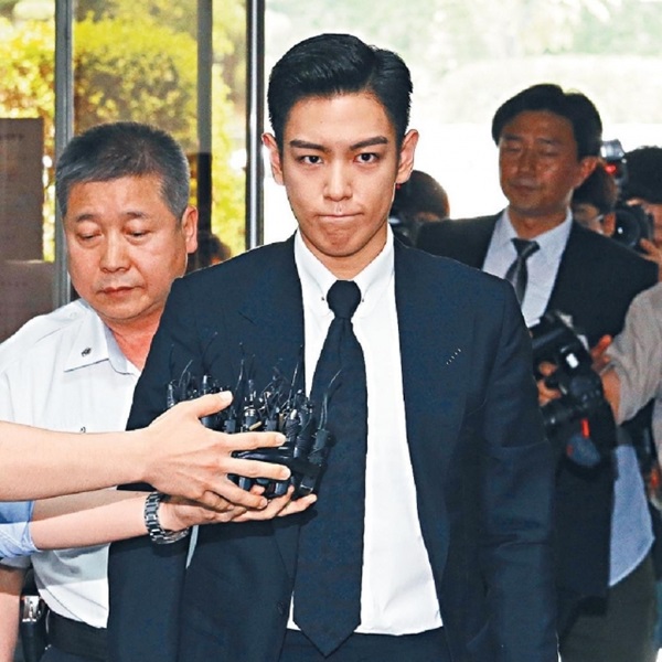 top_02.jpg top_02.jpg