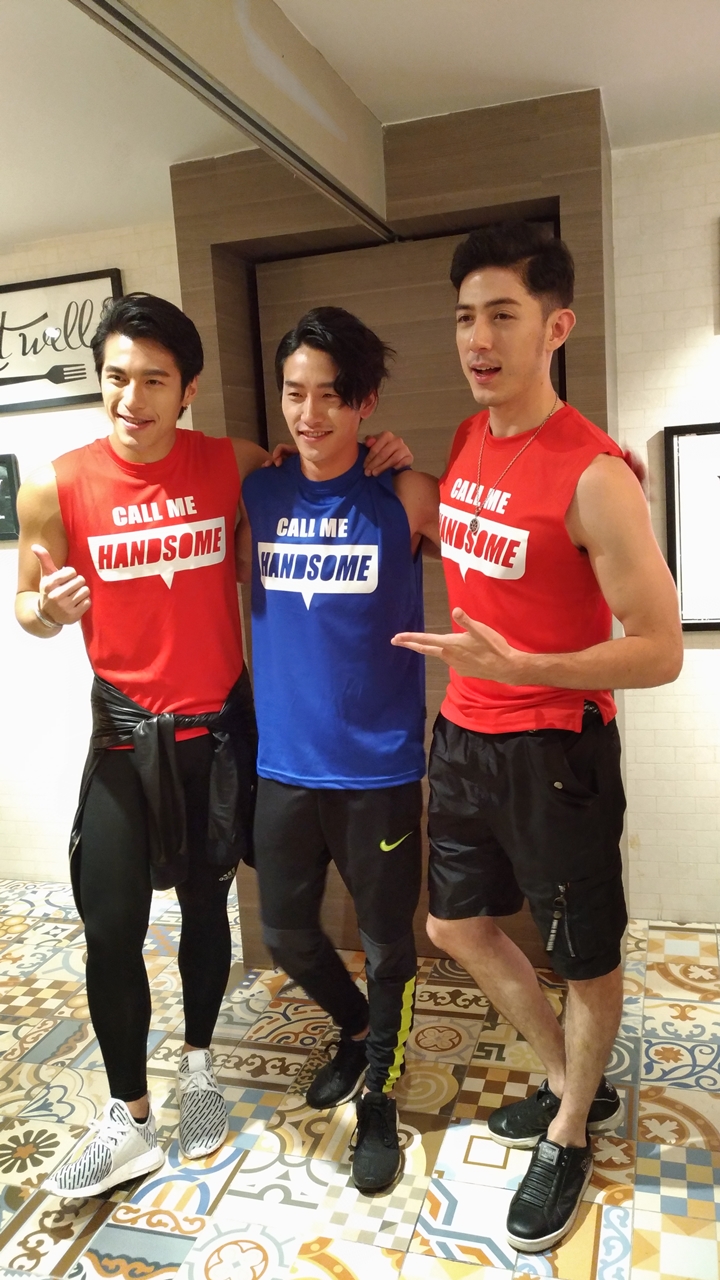 CallMeHandsome_04.jpg