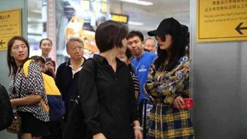 yangmi_airport_03.jpg