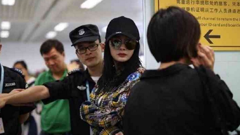 yangmi_airport_04.jpg