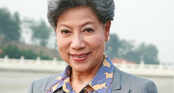 helena-law-lan.jpg