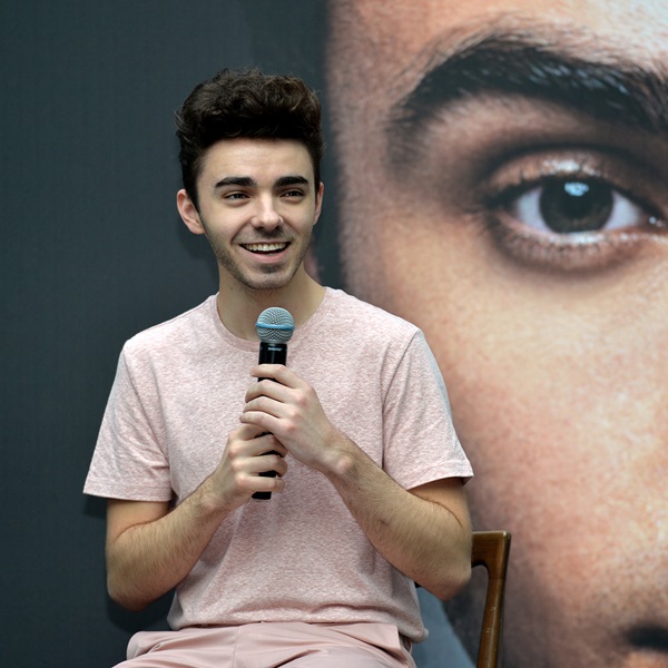 nathan_02.jpg nathan_02.jpg