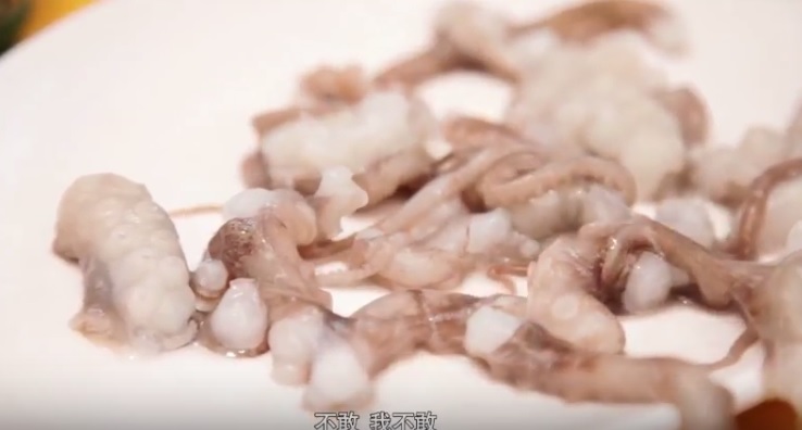 chel15.jpg chel15.jpg