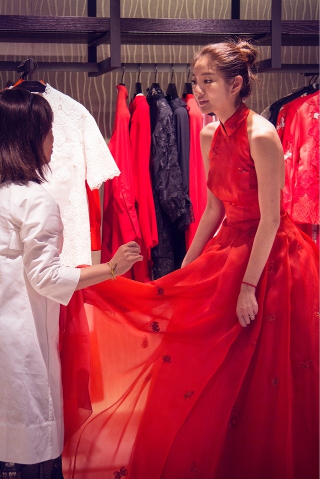 dress1.jpg