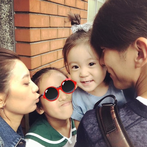 momnothere_03.jpg momnothere_03.jpg