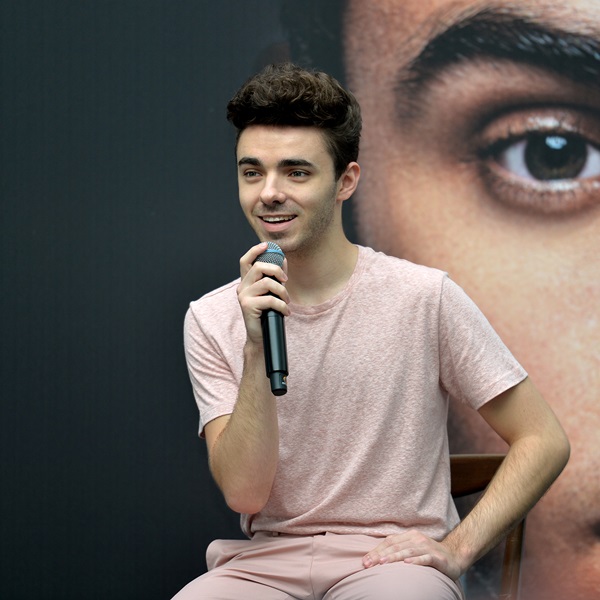 nathan_03.jpg nathan_03.jpg