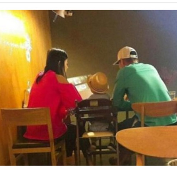 quan_mom_04.jpg quan_mom_04.jpg