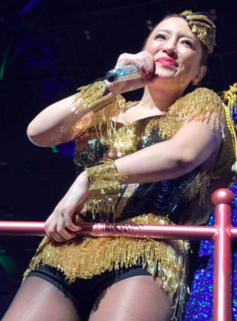 ayu1.jpg
