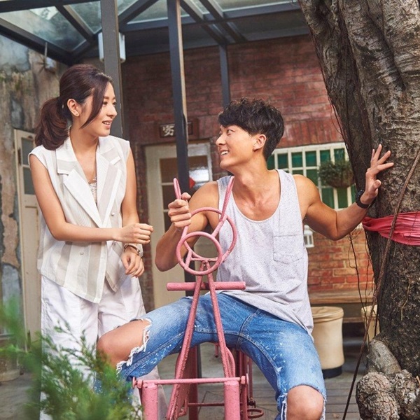 girl2_03.jpg girl2_03.jpg