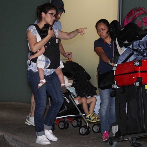 moses_family_02.jpg moses_family_02.jpg