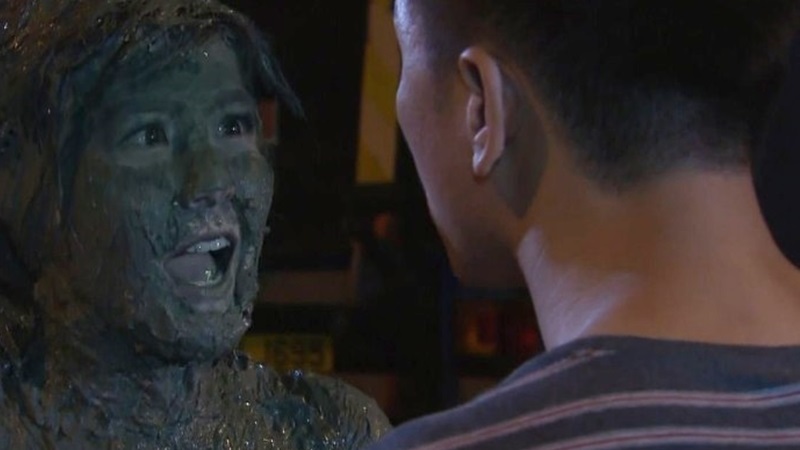 moon_act_07.jpg moon_act_07.jpg