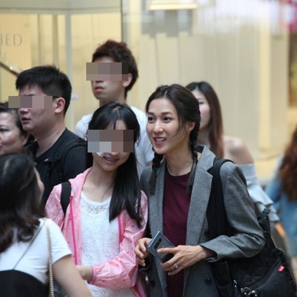 linda_taxi_07.jpg linda_taxi_07.jpg