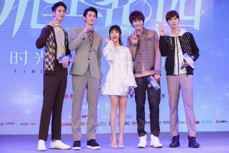 XiaoS_02.jpg XiaoS_02.jpg