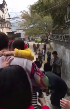 d2919919.jpg d2919919.jpg