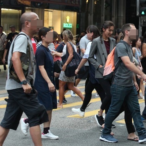 linda_taxi_04.jpg linda_taxi_04.jpg