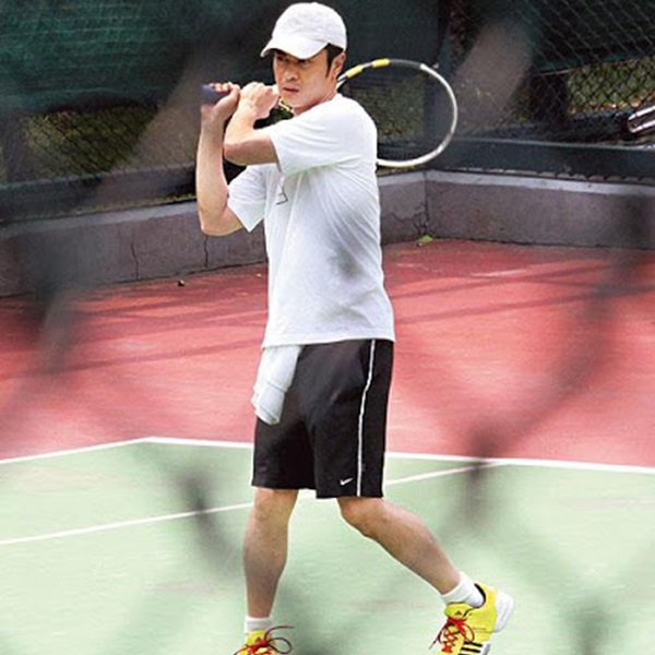 grace_tennis_07.jpg