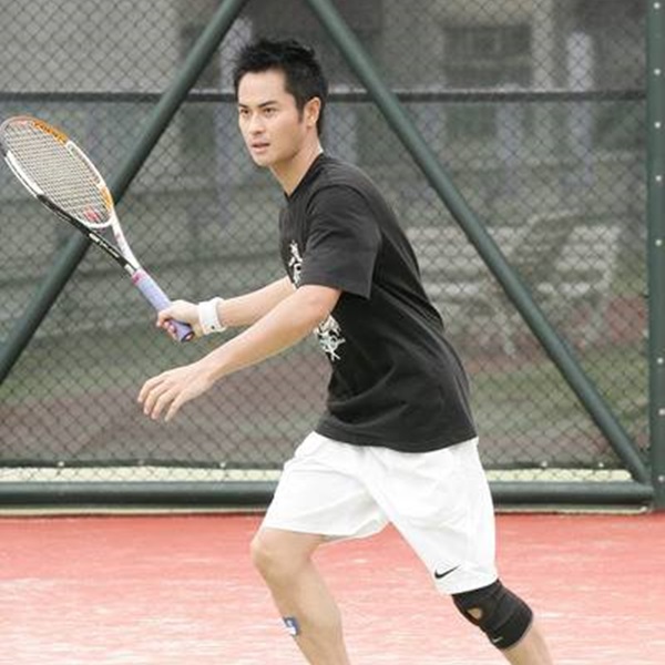 grace_tennis_08.jpg
