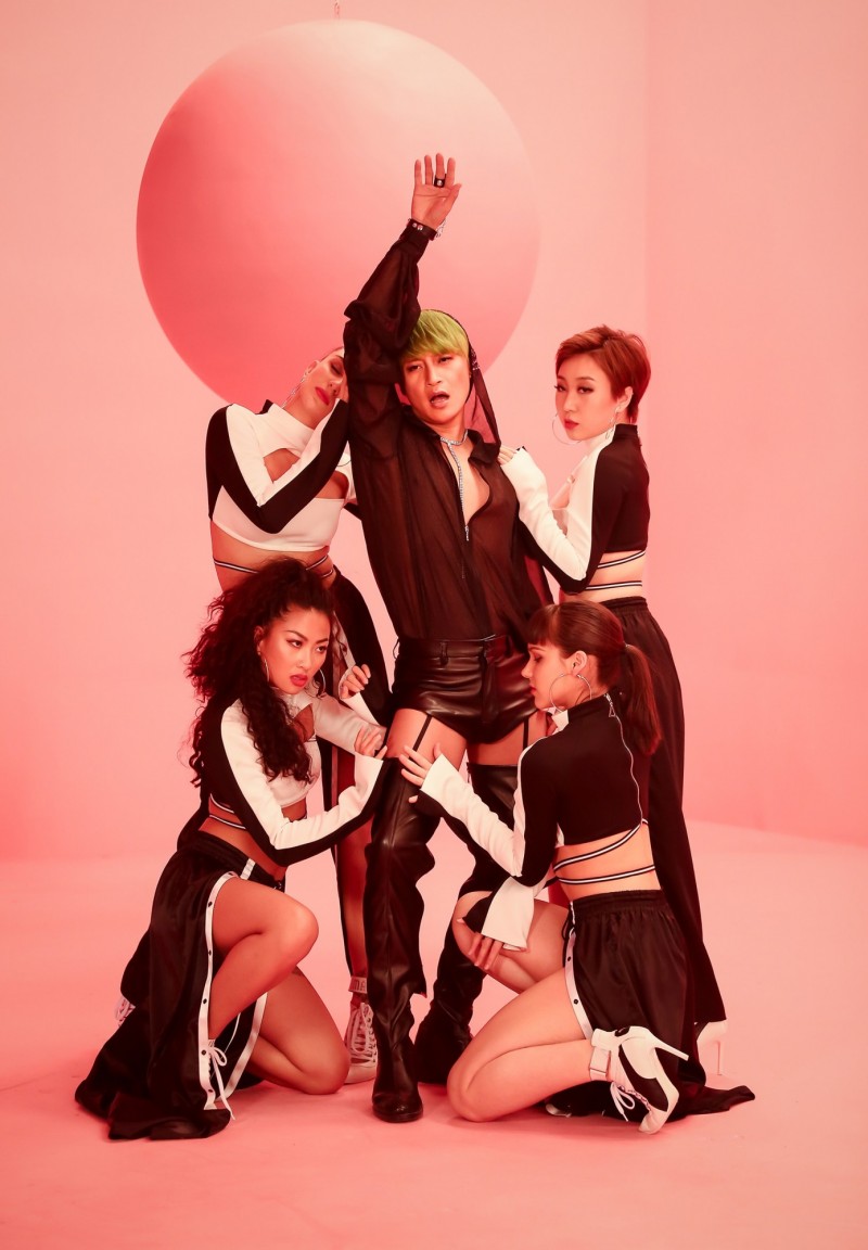 benny_002.jpg benny_002.jpg