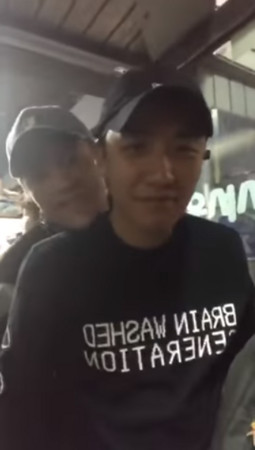 gd_ins_003.jpg