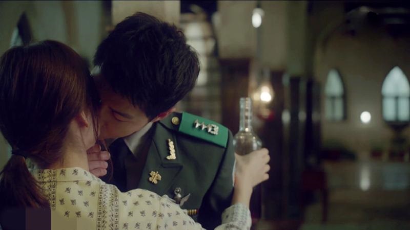 songkiss_02.jpg songkiss_02.jpg