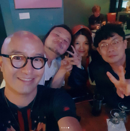 YunHua_01.jpg YunHua_01.jpg