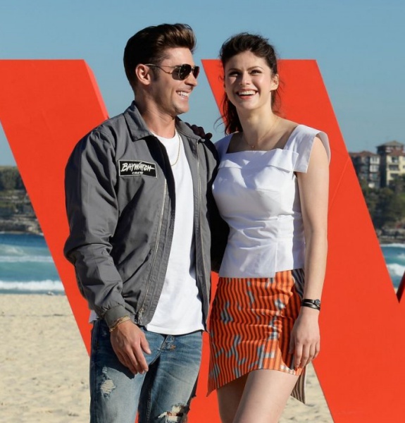 baywatch_01.jpg baywatch_01.jpg