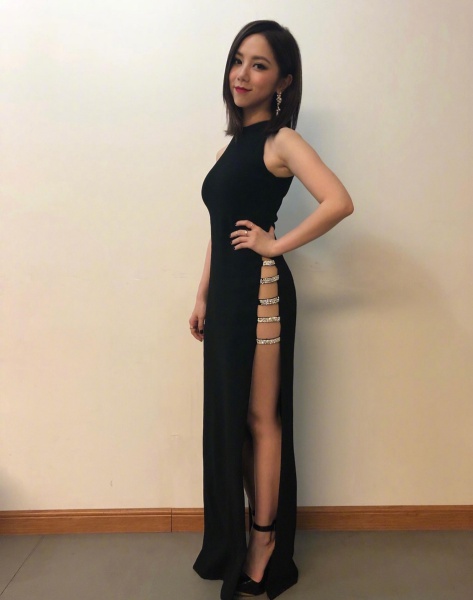 black_02.jpg black_02.jpg