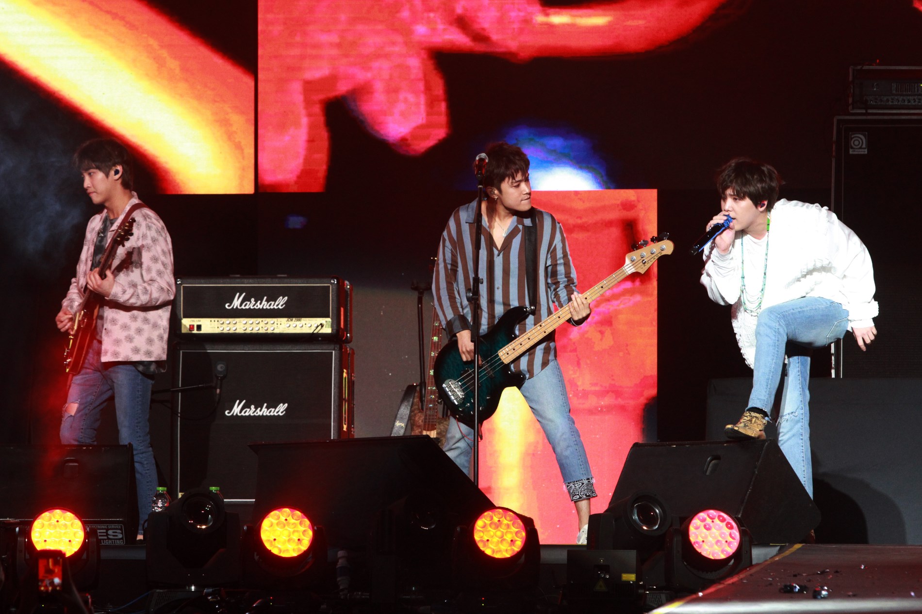 FTISLAND-1.JPG