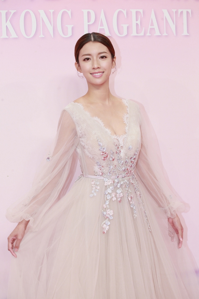 Grace_07.jpg Grace_07.jpg