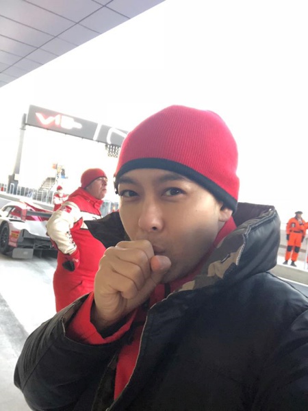 jimmy_05.jpg jimmy_05.jpg