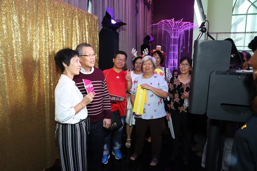 TGC-Xmas-Party-Engagement-(5).JPG TGC-Xmas-Party-Engagement-(5).JPG