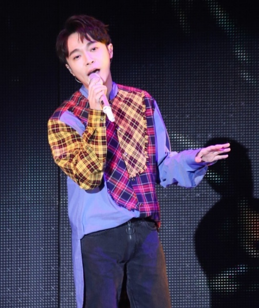 singer2019_03.jpg singer2019_03.jpg