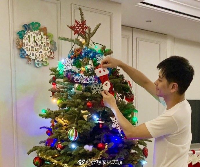 lin_02.jpg lin_02.jpg