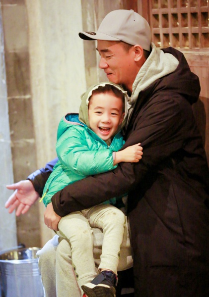 jasper_02.jpg jasper_02.jpg