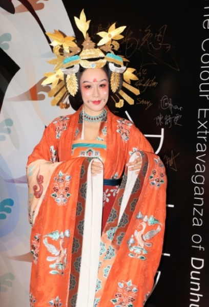 christy_06.jpg christy_06.jpg