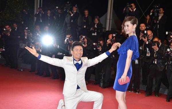 mom_01.jpg mom_01.jpg