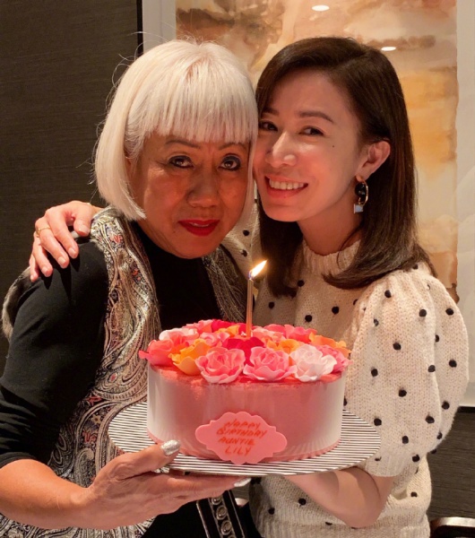 she_03.jpg she_03.jpg