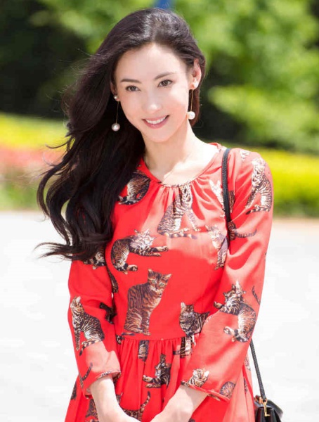 zhang_02.jpg zhang_02.jpg