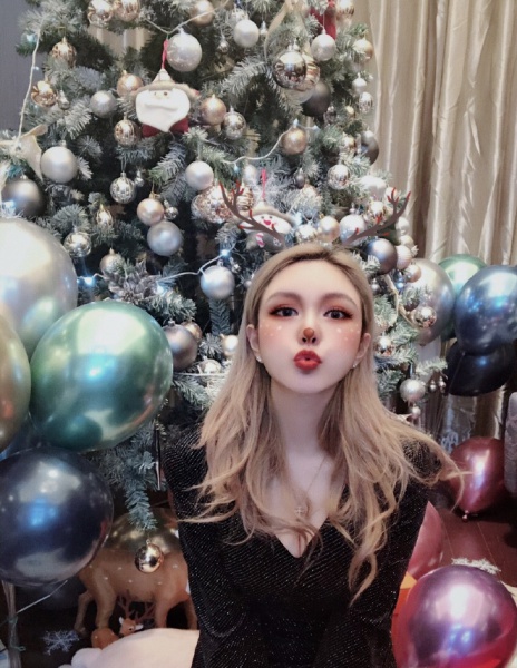 show_02.jpg show_02.jpg