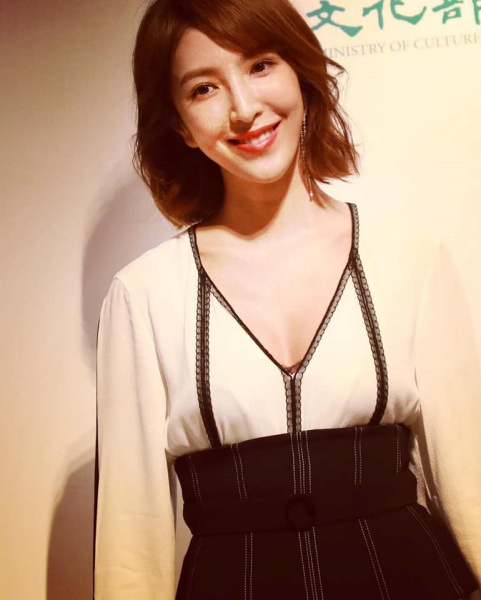 marry_04.jpg marry_04.jpg