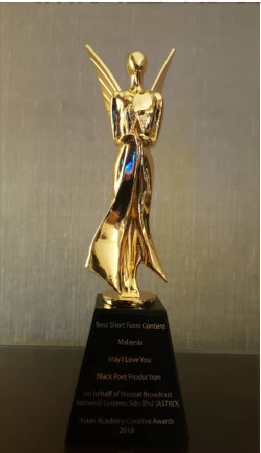 mayilovey3.jpg mayilovey3.jpg