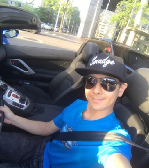 jimmy_04.jpg jimmy_04.jpg