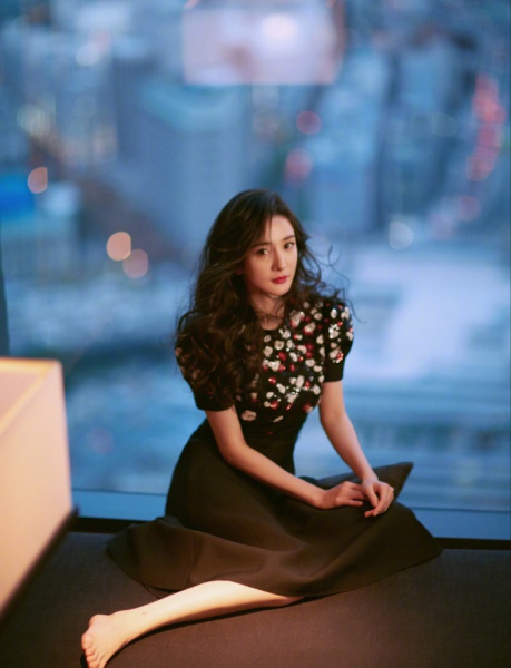 yangmi_04.jpg yangmi_04.jpg