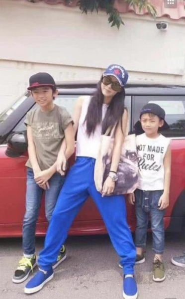 zhang_04.jpg zhang_04.jpg