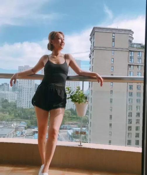 zhang_02.jpg zhang_02.jpg