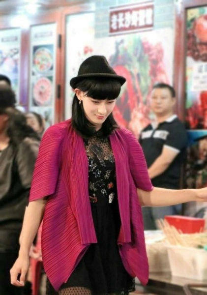 girl_02.jpg