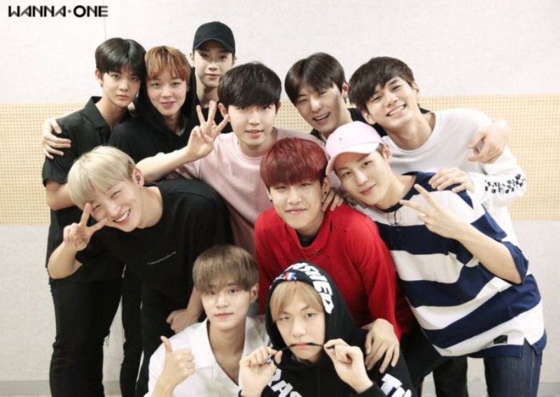 wannaone_02.jpg