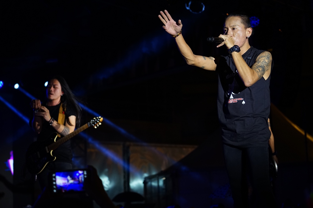 Mad-August-a.jpg Mad-August-a.jpg