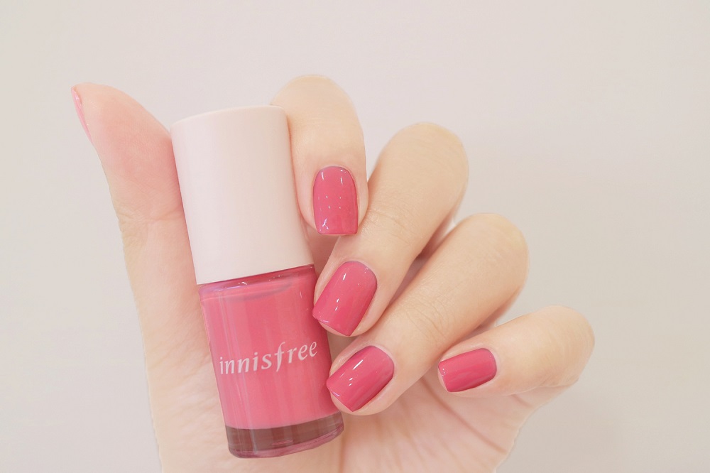 innisfree-Real-Color-Nail-102-Cut.jpg