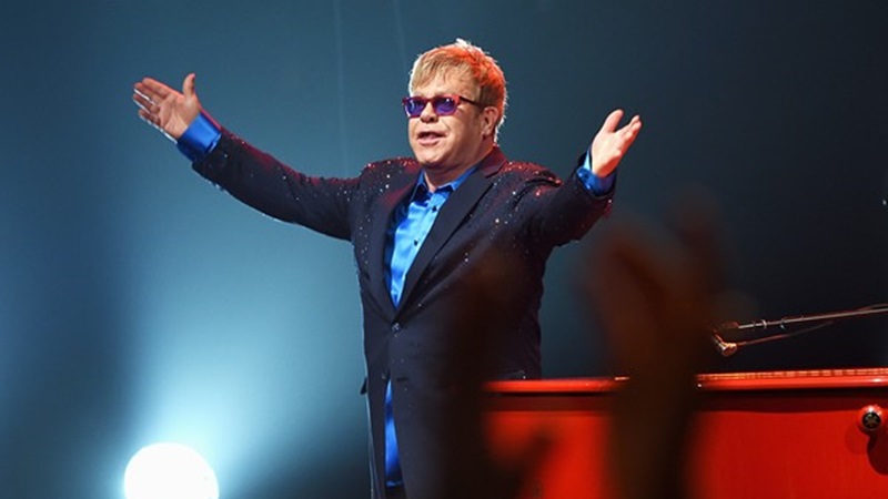 elton_02.jpg